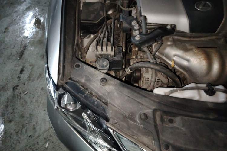 Used Lexus ES 2015 200 Elite Edition Engine Bay Right