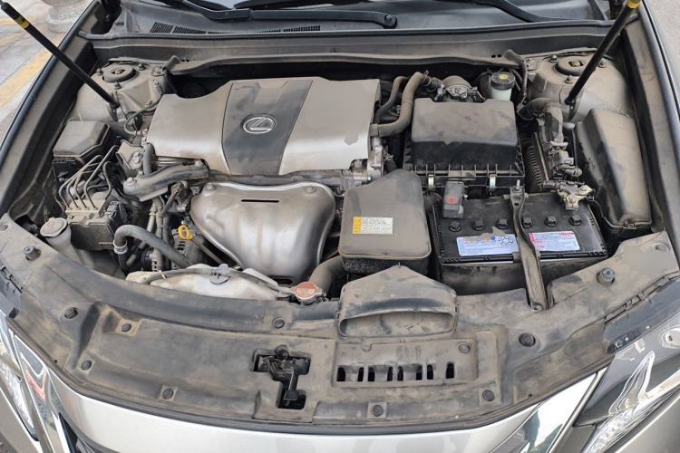 Used Lexus ES 2015 200 Elite Edition Engine Bay