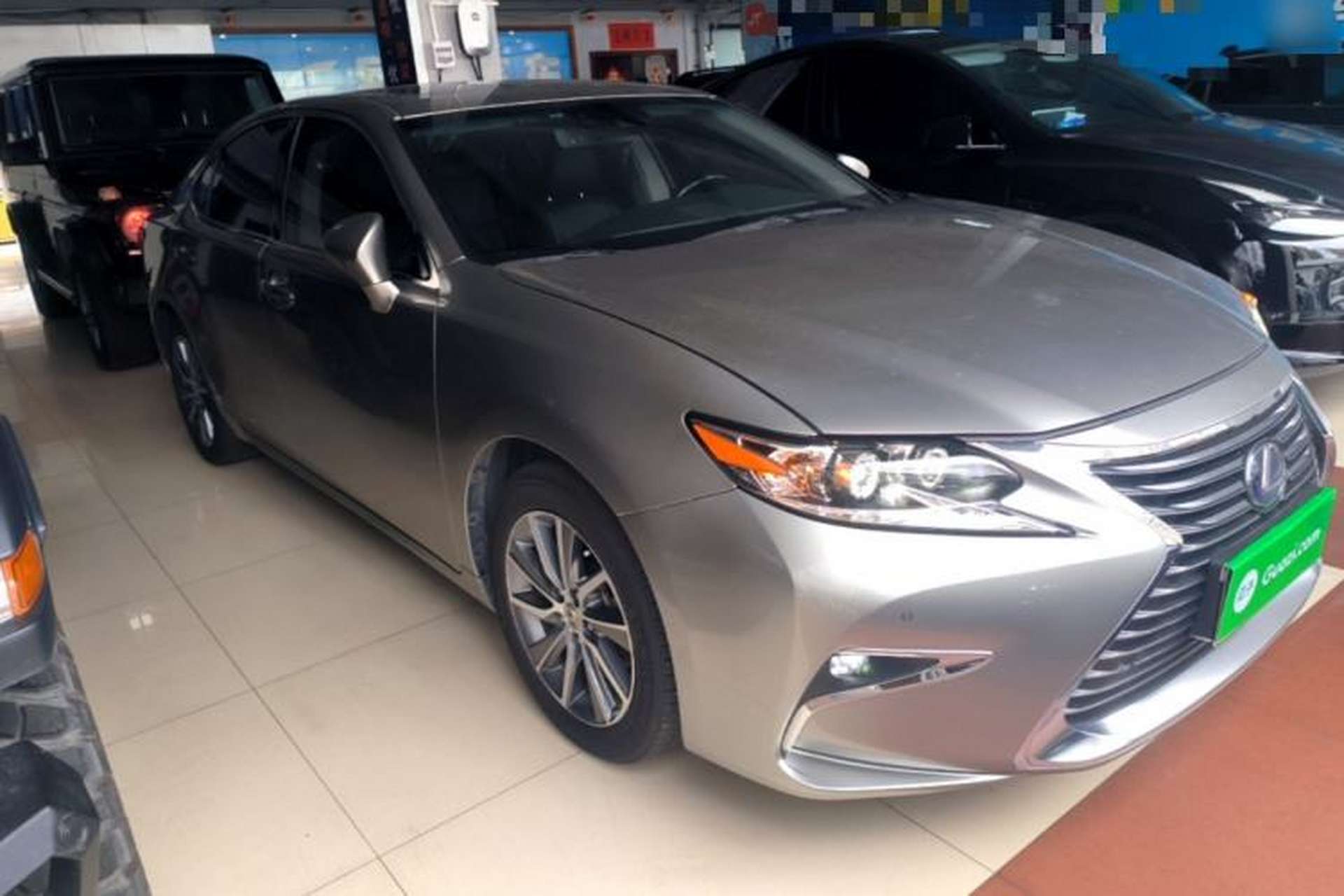 Used Lexus ES 2015 300h Luxury Edition Exterior 1