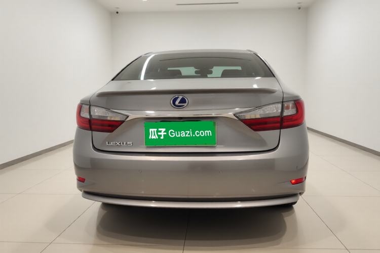 Used Lexus ES 2015 300h Comfort Edition Exterior 4