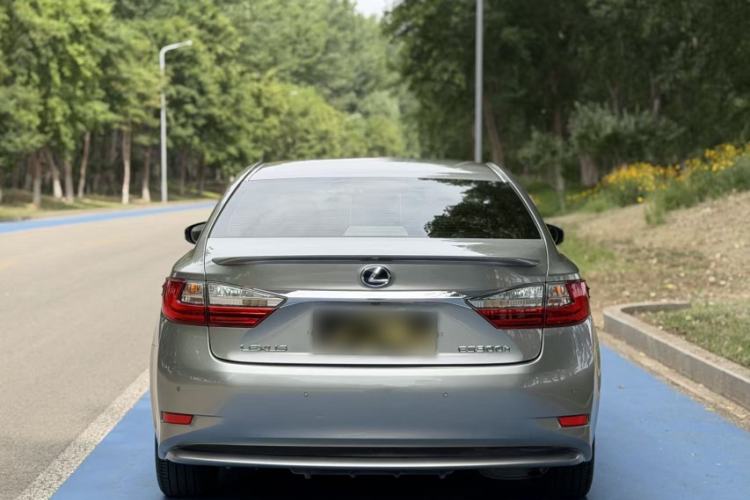 Used Lexus ES 2015 300h Comfort Edition Exterior 5