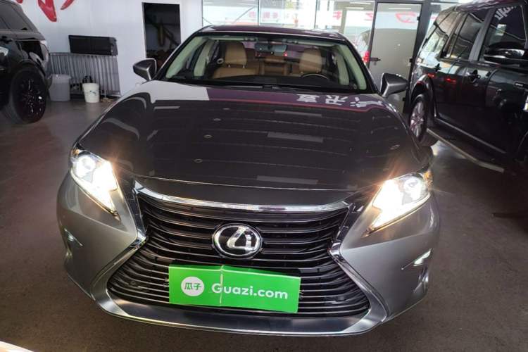 Used Lexus ES 2015 200 Elite Edition Front