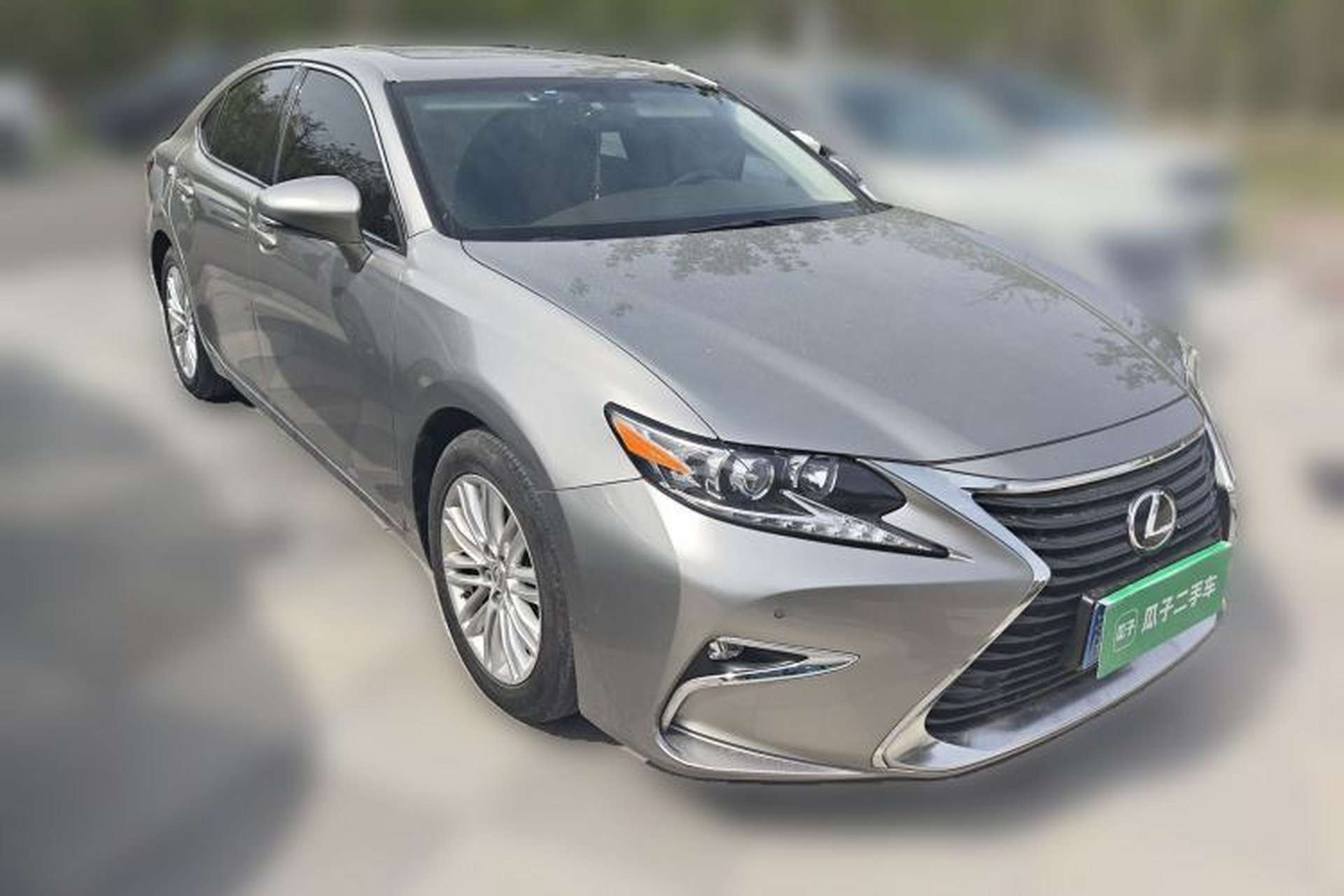 Used Lexus ES 2015 200 Elite Edition Front Right 45 Deg