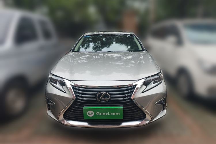 Used Lexus ES 2015 200 Comfort Edition Front