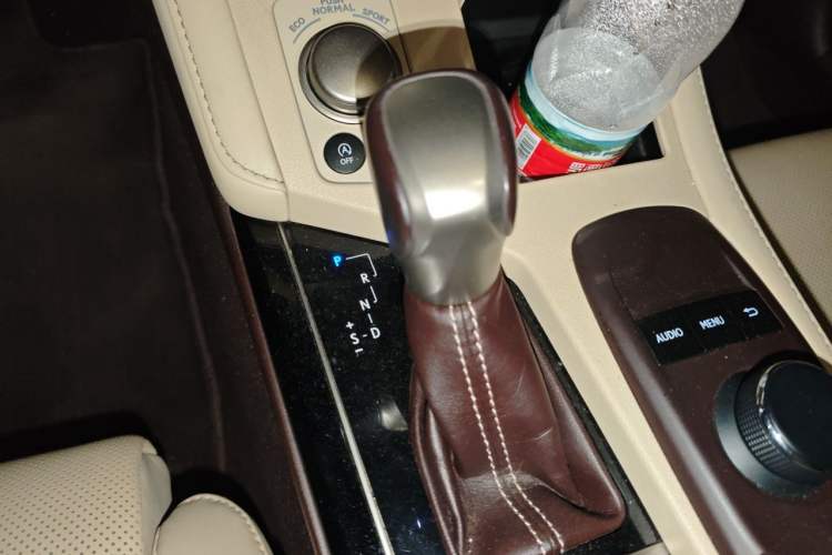 Used Lexus ES 2015 200 Elite Edition Gear Lever
