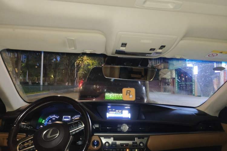 Used Lexus ES 2015 300h Comfort Edition Headliner