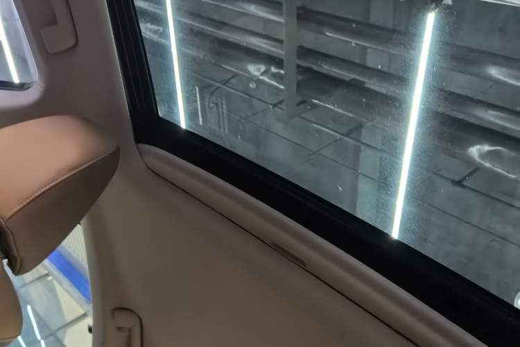 Used Lexus ES 2015 250 Elegant Edition Headliner