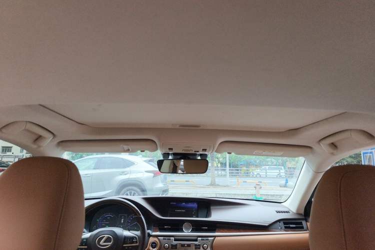 Used Lexus ES 2015 300h Premium Edition Headliner