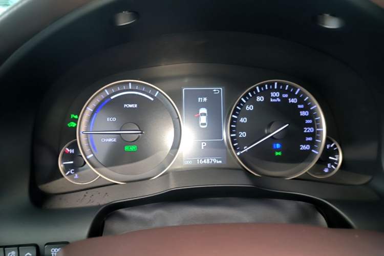 Used Lexus ES 2015 300h Comfort Edition Instrument Cluster
