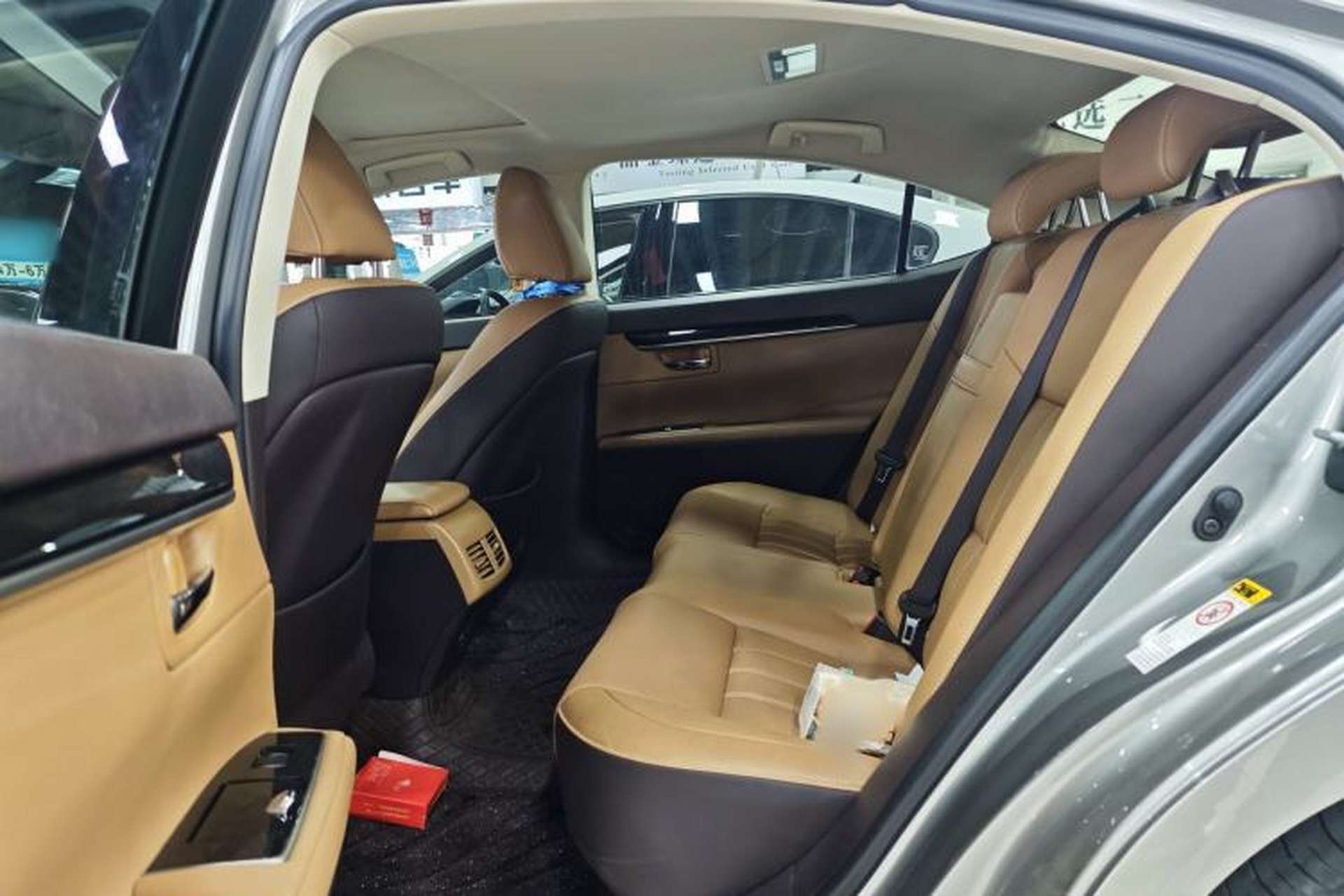 Used Lexus ES 2015 200 Elite Edition Interior 5
