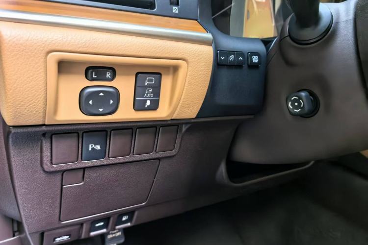 Used Lexus ES 2015 250 Elegant Edition Interior 6