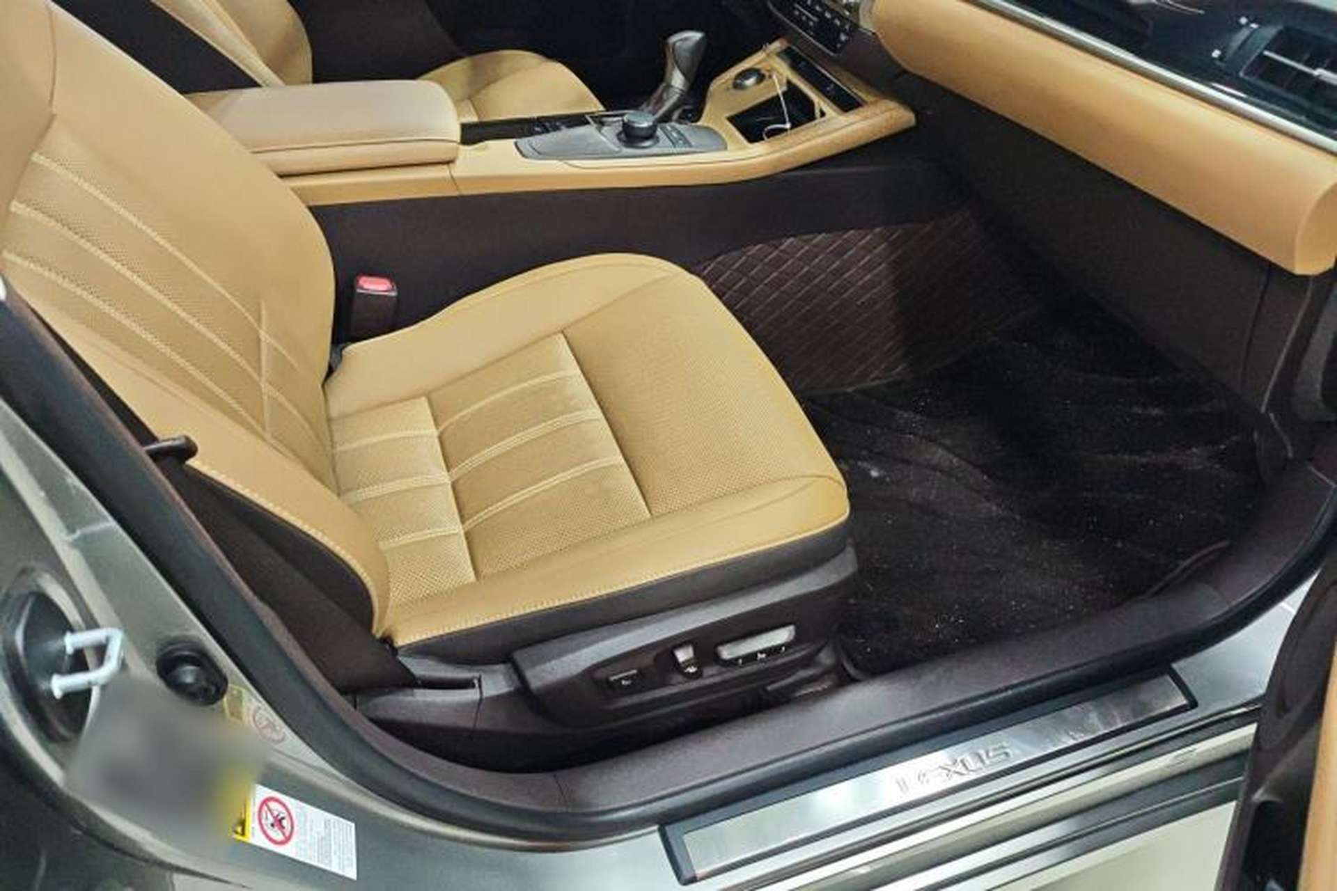Used Lexus ES 2015 200 Elite Edition Left Front Seat