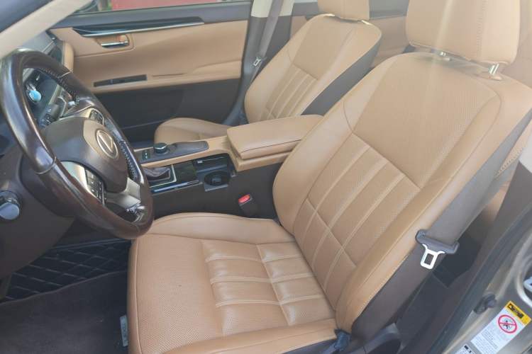 Used Lexus ES 2015 200 Elite Edition Left Front Seat