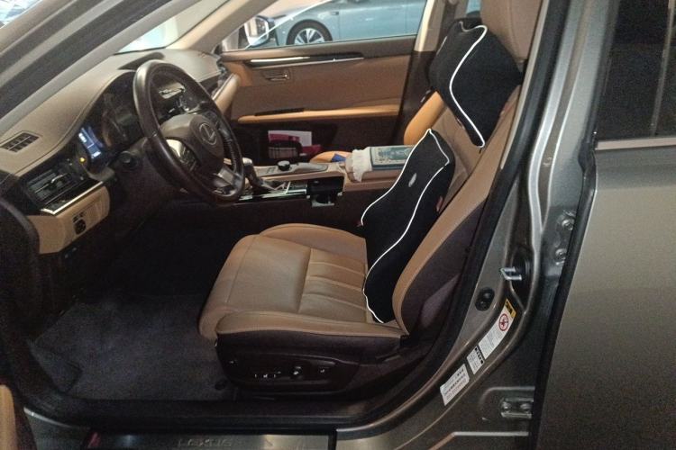 Used Lexus ES 2015 200 Comfort Edition Left Front Seat