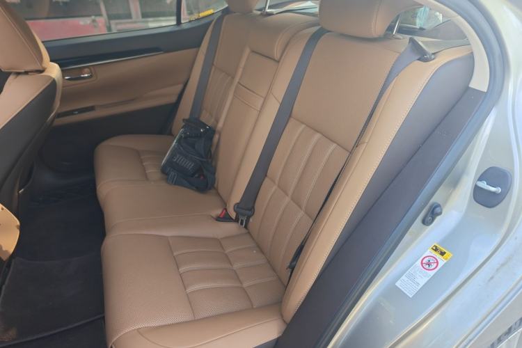 Used Lexus ES 2015 200 Elite Edition Left Rear Seat