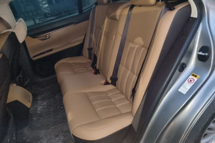 Used Lexus ES 2015 250 Elegant Edition Left Rear Seat