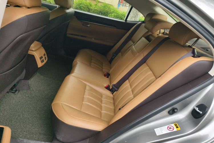 Used Lexus ES 2015 200 Elite Edition Left Rear Seat