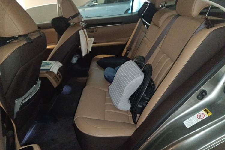 Used Lexus ES 2015 200 Comfort Edition Left Rear Seat