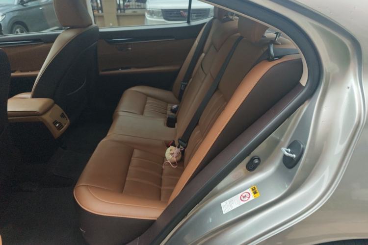 Used Lexus ES 2015 200 Comfort Edition Left Rear Seat