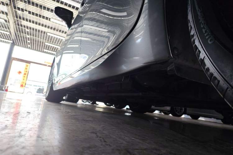 Used Lexus ES 2015 200 Elite Edition Left Side Sill