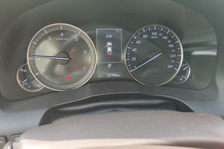 Used Lexus ES 2015 200 Elite Edition Odometer Close Up