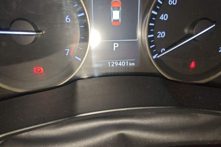 Used Lexus ES 2015 200 Elite Edition Odometer Close Up