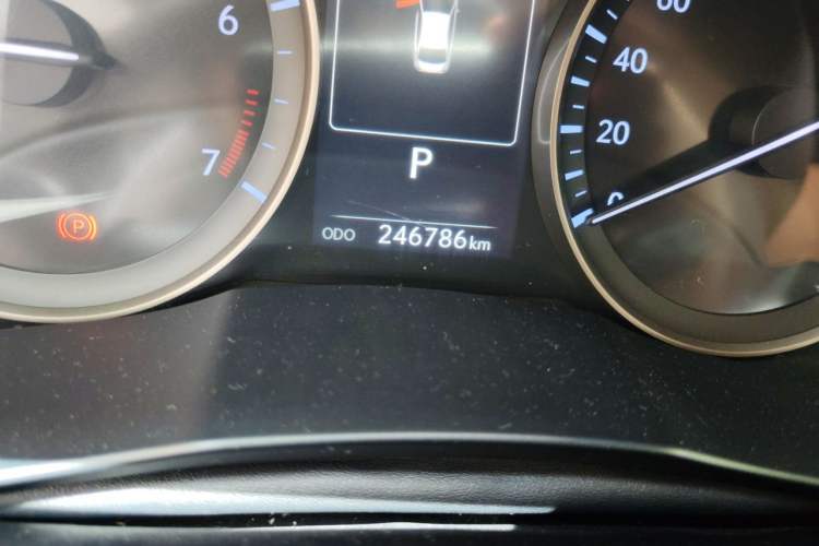 Used Lexus ES 2015 200 Elite Edition Odometer Close Up