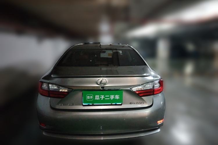 Used Lexus ES 2015 200 Elite Edition Rear