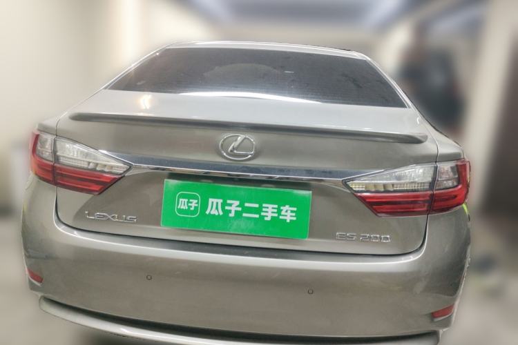 Used Lexus ES 2015 200 Elite Edition Rear