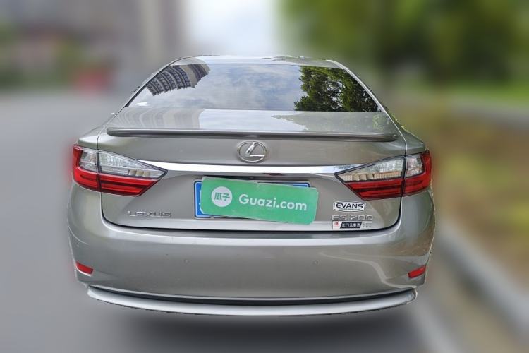 Used Lexus ES 2015 200 Elite Edition Rear