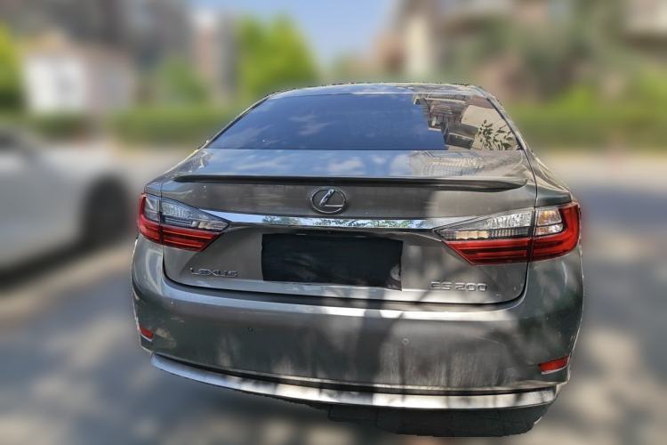 Used Lexus ES 2015 200 Elite Edition Rear
