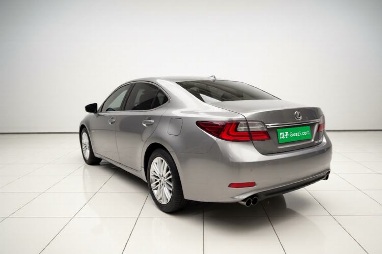 Used Lexus ES 2015 200 Elite Edition Rear Left 45 Deg