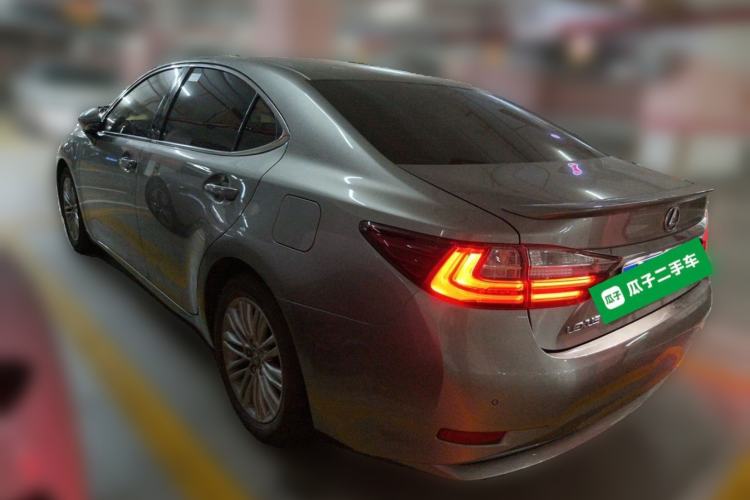 Used Lexus ES 2015 200 Elite Edition Rear Left 45 Deg