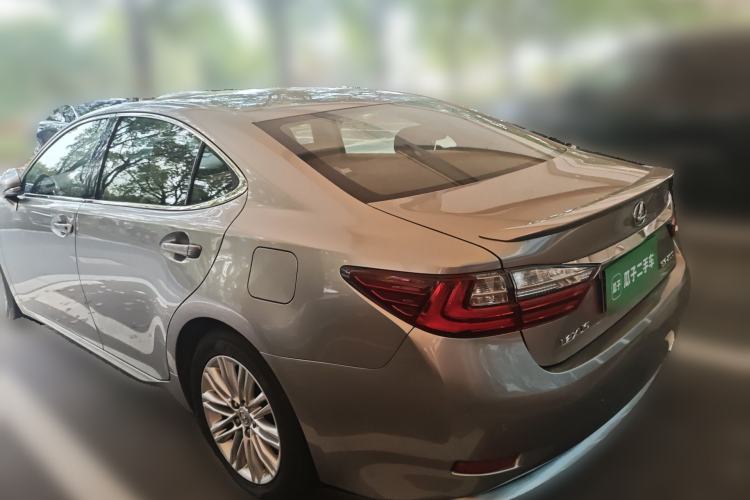 Used Lexus ES 2015 200 Elite Edition Rear Left 45 Deg