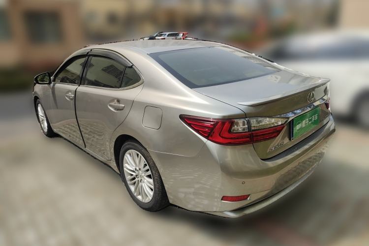 Used Lexus ES 2015 200 Elite Edition Rear Left 45 Deg