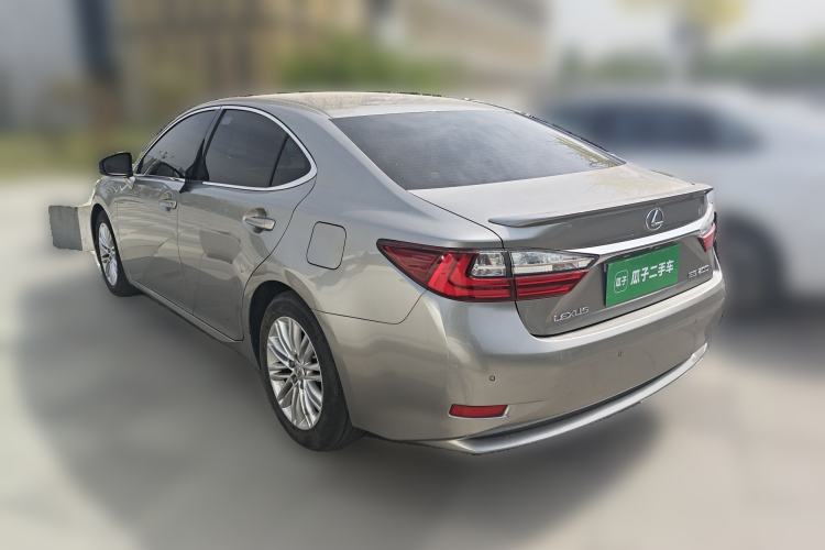 Used Lexus ES 2015 200 Elite Edition Rear Left 45 Deg