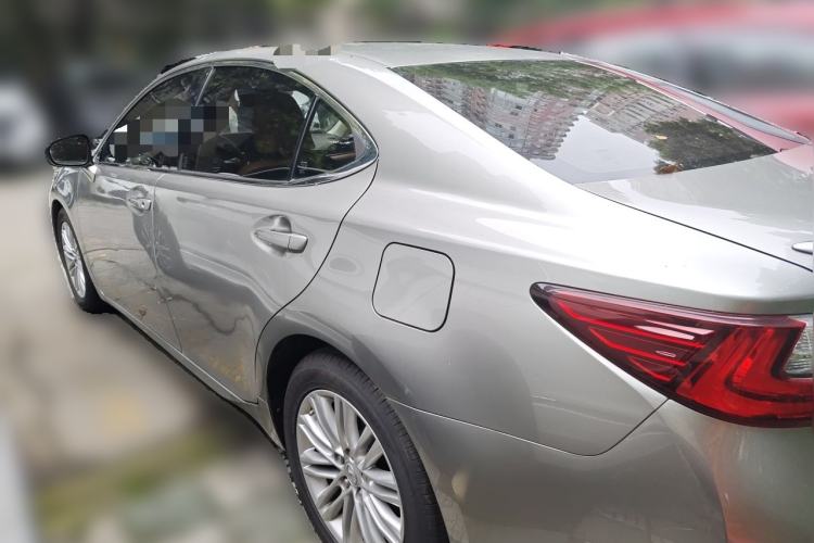 Used Lexus ES 2015 200 Comfort Edition Rear Left 45 Deg