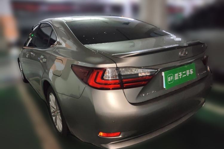 Used Lexus ES 2015 200 Comfort Edition Rear Left 45 Deg