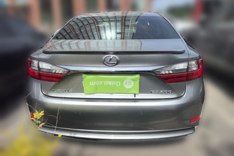 Used Lexus ES 2015 200 Elite Edition Rear