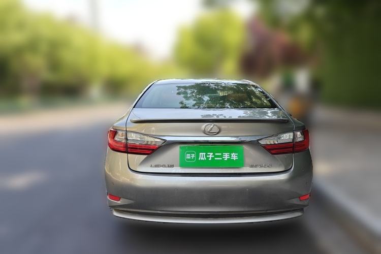Used Lexus ES 2015 200 Comfort Edition Rear