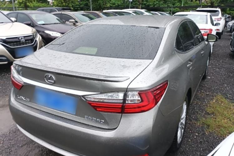 Used Lexus ES 2015 200 Elite Edition Rear Right 45 Deg