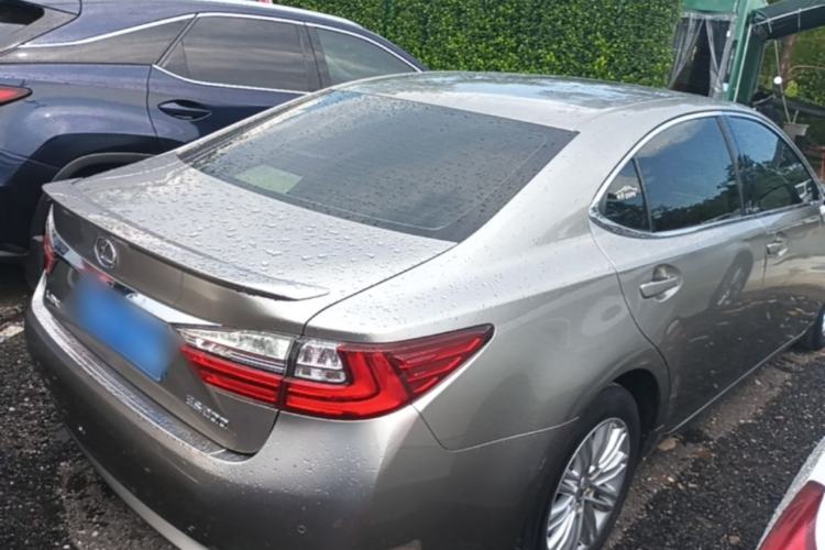 Used Lexus ES 2015 200 Elite Edition Rear Right 45 Deg