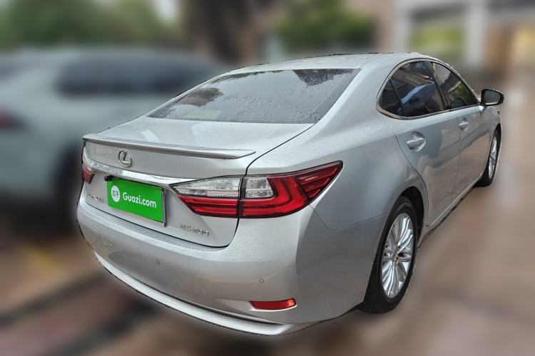 Used Lexus ES 2015 200 Elite Edition Rear Right 45 Deg