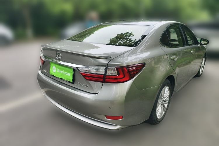 Used Lexus ES 2015 200 Elite Edition Rear Right 45 Deg