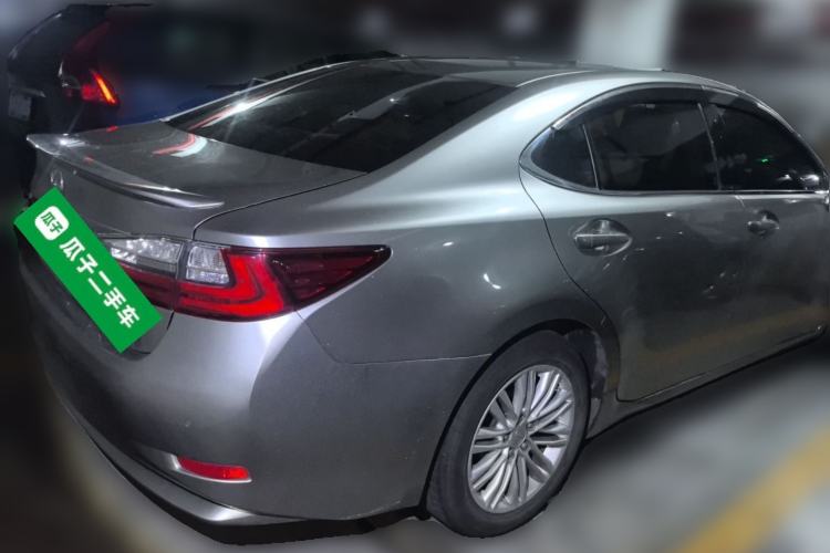 Used Lexus ES 2015 200 Elite Edition Rear Right 45 Deg