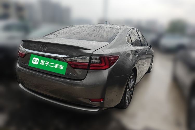 Used Lexus ES 2015 200 Elite Edition Rear Right 45 Deg