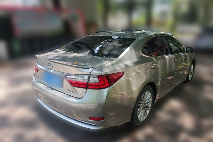 Used Lexus ES 2015 200 Elite Edition Rear Right 45 Deg