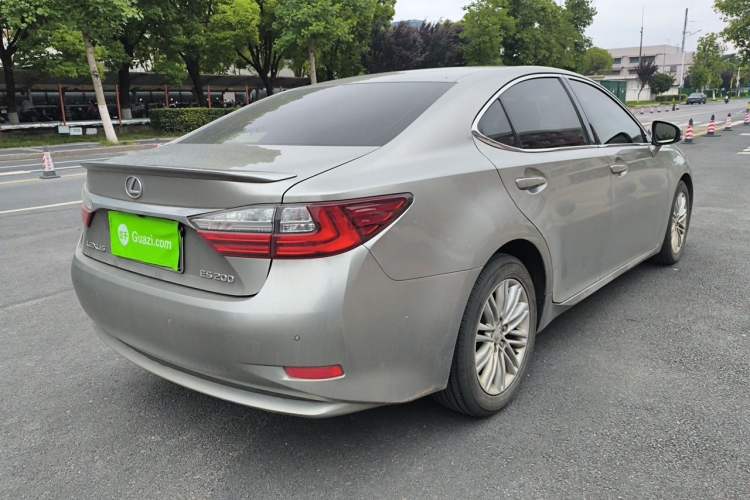 Used Lexus ES 2015 200 Elite Edition Rear Right 45 Deg