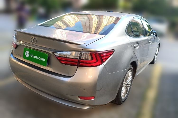 Used Lexus ES 2015 200 Elite Edition Rear Right 45 Deg