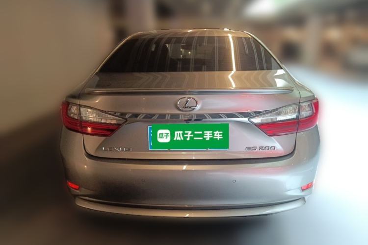 Used Lexus ES 2015 200 Comfort Edition Rear